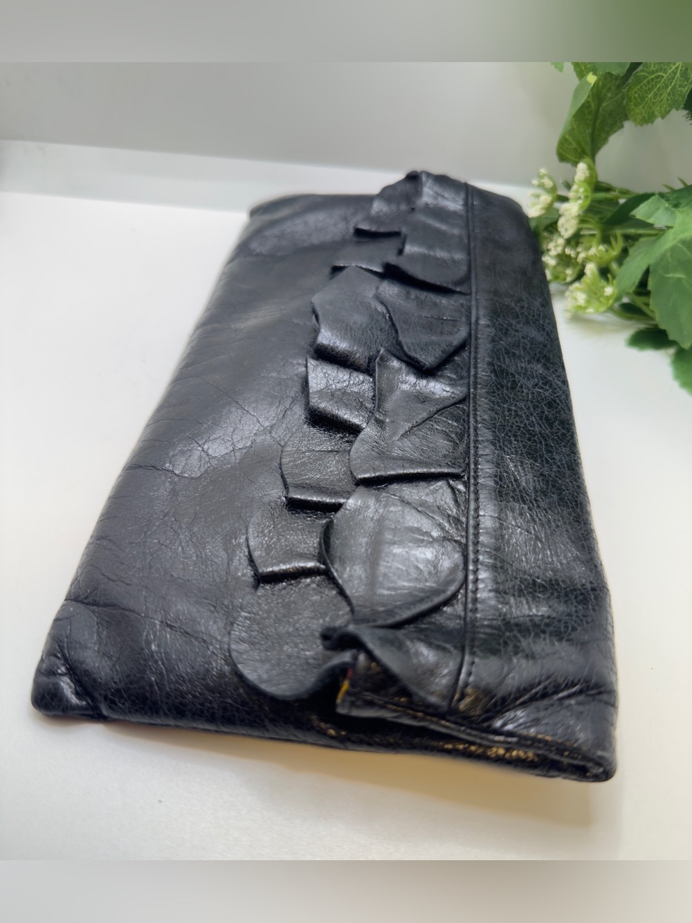 Hobo International Womens Leather Ruffle Accented Clutch Black - Picture 5 of 8